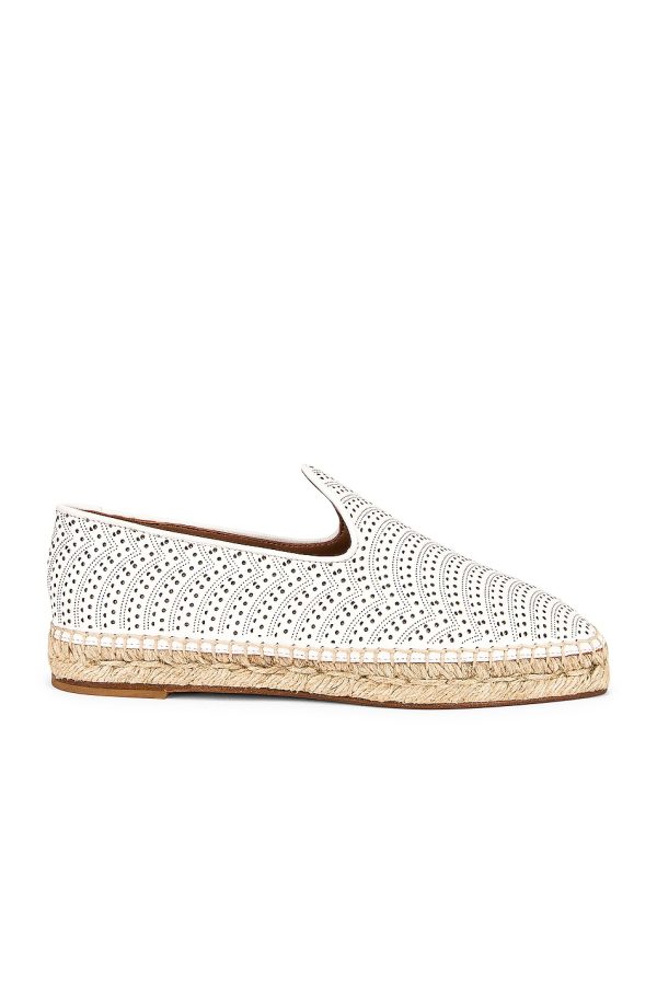 ALAÏA Flat Espadrilles in Blanc Casse - White. Size 37 (also in 39, 41).