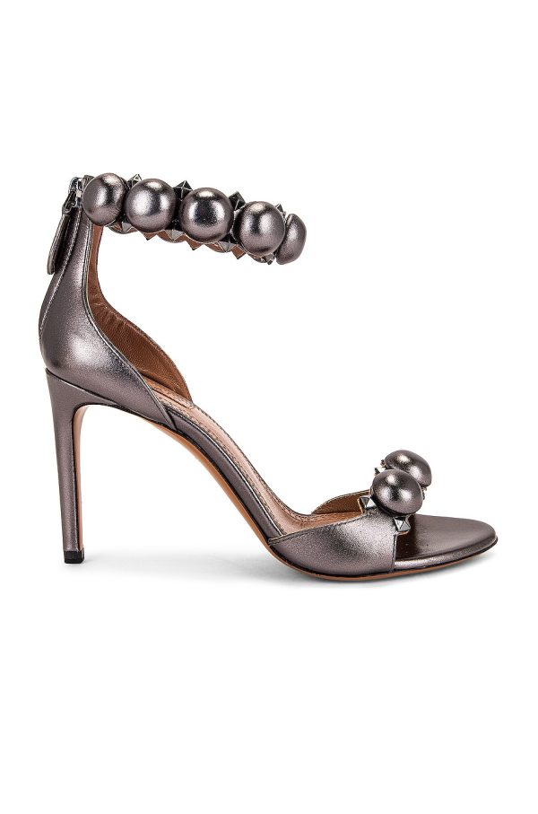 ALAÏA Metallic Bombe Sandals in Cendre - Metallic Silver. Size 35 (also in ).