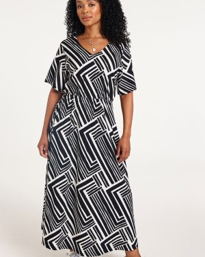 Bonmarche Black Geo Print Crinkle Smock Dress