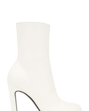 Bottega Veneta Ankle Boot in White - White. Size 36 (also in 36.5, 38.5, 39.5, 40, 41).