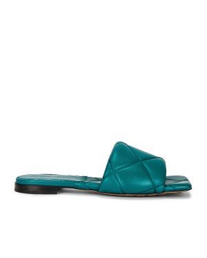 Bottega Veneta BV Rubber Lido Sandals in Duck Green - Green. Size 36 (also in 36.5, 37.5).