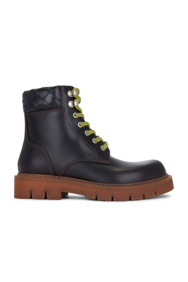 Bottega Veneta Haddock Ankle Boot in Fondant - Grey. Size 36 (also in 37, 40, 41).