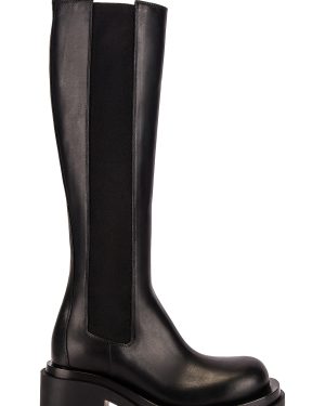 Bottega Veneta Lug High Top Chelsea Boots in Black - Black. Size 39.5 (also in 40.5, 41).