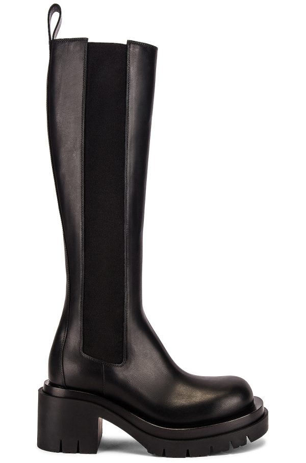 Bottega Veneta Lug High Top Chelsea Boots in Black - Black. Size 39.5 (also in 40.5, 41).