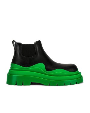 Bottega Veneta Tire Chelsea Ankle Boots in Black & Green - Black. Size 36 (also in 38, 39, 40).