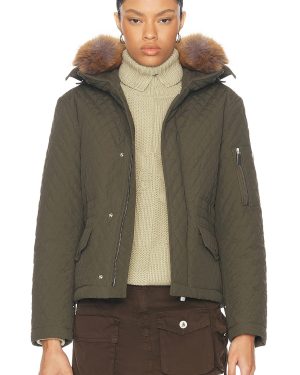 Burberry Quilted Jacket With Fur Hood in Loch - Olive. Size XS (also in ).