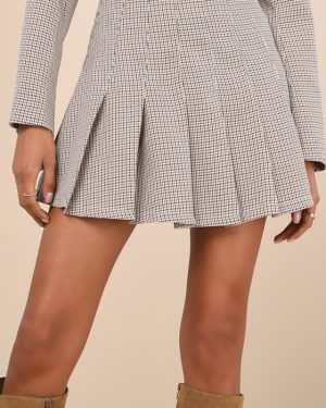 Convincingly Poised Brown Plaid Pleated Mini Skirt