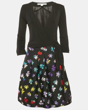 Diane Von Furstenberg Black Wool Blend and Jersey Pleated Wrap Jewel Dress M