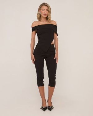 Dipped Waist Capri Leggings In Black, Women's Size UK 4