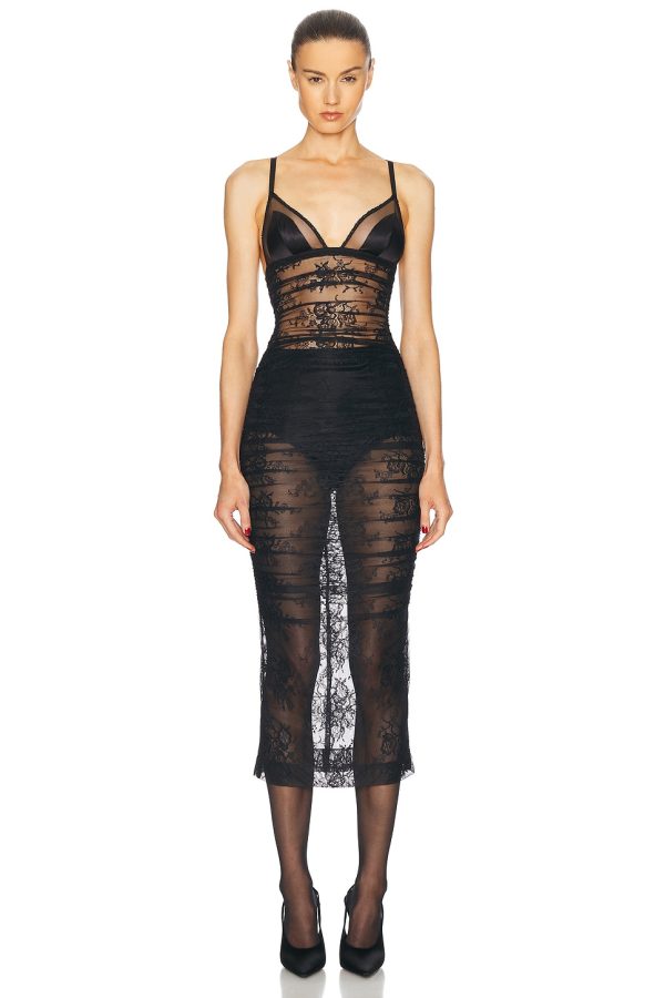 Dolce & Gabbana Lace Slip Dress in Nero - Black. Size 42 (also in ).