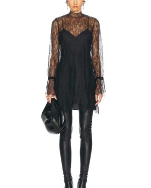 FRAME Lace Shift Dress in Black - Black. Size S (also in ).