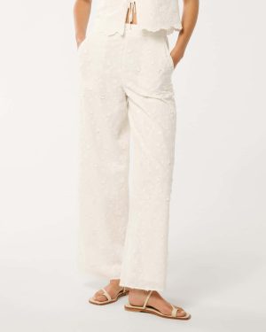 Forever New Women's Daisy Broderie Wide-Leg Trousers in Porcelain Co-Ord, Size 16 Main/Cotton
