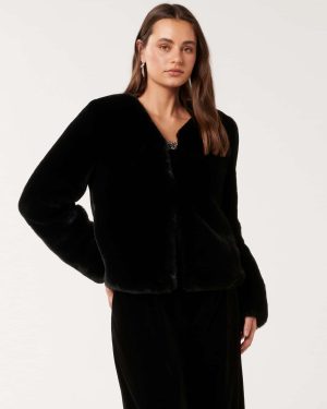 Forever New Women's Lana Faux Fur Coat in Black, Size 10 Polyester/Elastane