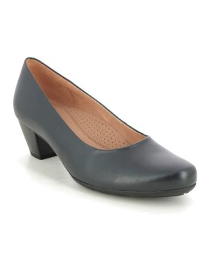 Gabor Brambling Crew Navy leather Womens Court Shoes 02.120.26 in a Plain Leather in Size 8