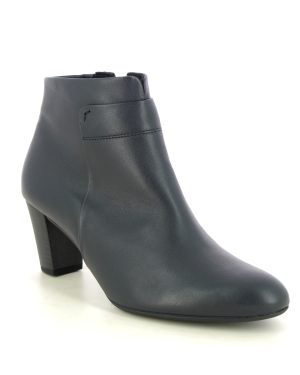 Gabor Matlock Sonia Navy Leather Womens Heeled Boots 52.961.56 in a Plain Leather in Size 7
