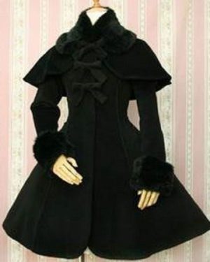 Gothic Lolita Overcoat Bows A Line White Lolita Coat With Detachable Fur And Cape