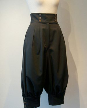 Gothic Lolita Pant Grommets Black Cropped Lolita Trousers
