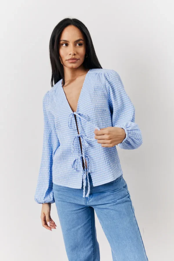 In The Style Gingham Seersucker Tie Front Blouse in Blue - 8