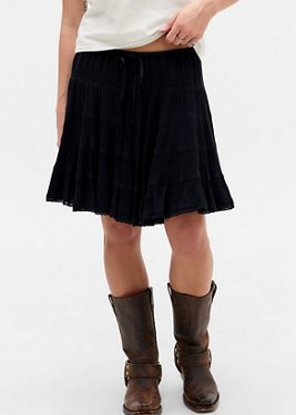 Kimchi Blue Ava Crinkle Midi Skirt - Black XS at Urban Outfitters