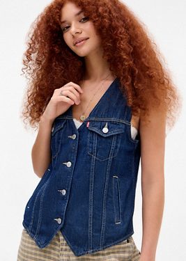 Levi's Loose Denim Vest Jacket - Vintage Denim Medium XS at Urban Outfitters