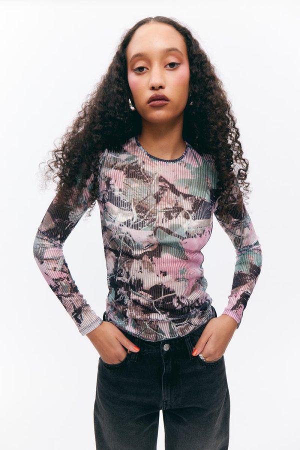 Long-Sleeved Printed Mesh Top