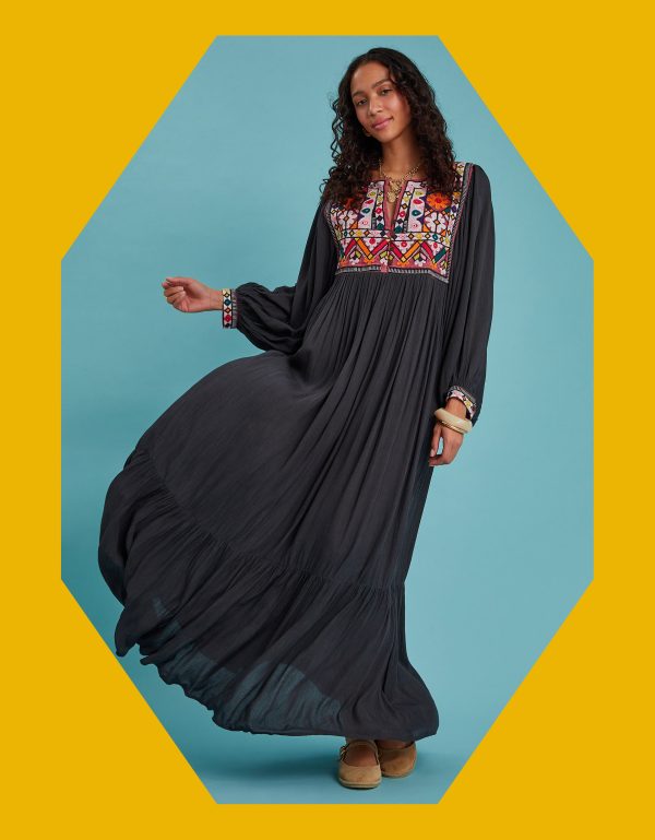 Maison Hotel Sasha Embroidered Tunic Maxi Dress Black
