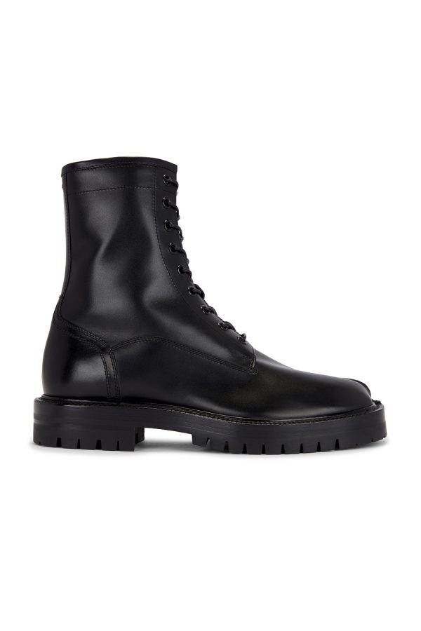 Maison Margiela Tabi County Combat Boot in Black - Black. Size 36 (also in 41).