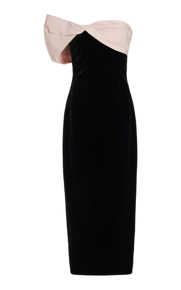 Monique Lhuillier - Twisted Off-The-Shoulder Velvet Maxi Dress - Black - US 0 - Moda Operandi