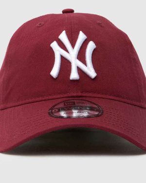 New Era League Essential 9TWENTY Cap in Red, Size: OSFM