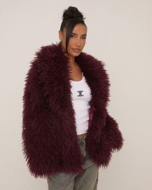 Oversized Collar Shaggy Coat In Burgundy Faux Fur, Women's Size UK Large L