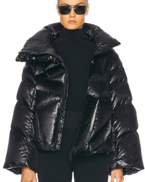 Perfect Moment Ariel Ski Bomber Jacket in Jet Black - Black. Size XS (also in ).