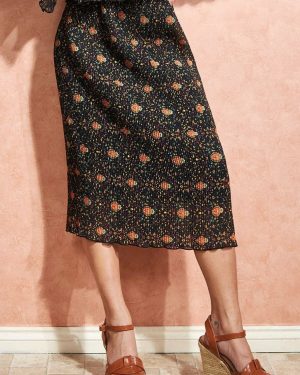 Printed Shirred Midi Skirt - Black by City Goddess