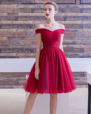 Prom Dress 2025 Burgundy Tulle Cocktail Dress Off The Shoulder A Line Ruched Knee Length Homecoming Dress