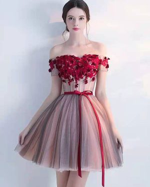 Prom Dress Burgundy Tulle Off-The-Shoulder Ball Gown Sleeveless Beaded Short Pageant Dresses