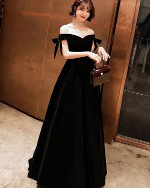 Prom Dresses Long Velvet Off Shoulder Bows Black Floor Length Formal Gowns