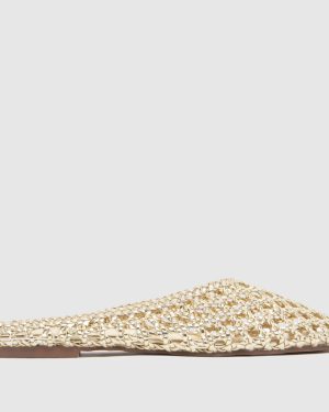 SIMMI Cassius Woven Mules Flats in Gold