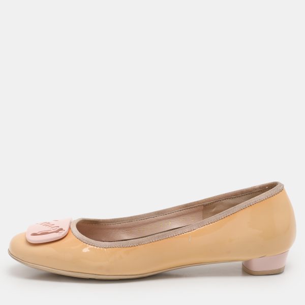 Salvatore Ferragamo Beige Patent Leather Embellished Ballet Flats Size 38