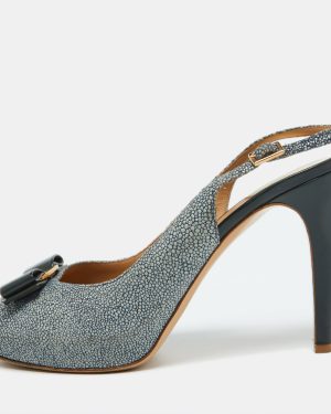 Salvatore Ferragamo Dark Green Stingray Vara Bow Slingback Pumps Size 39.5