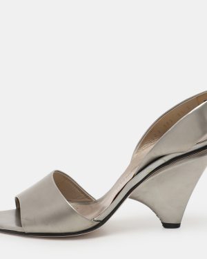 Salvatore Ferragamo Silver Leather Slingback Sandals Size 39