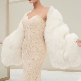 Shawl White Faux Fur Wraps Shawls Women's Wrap Shawls Luxurious Elegant Sleeveless Faux Fur Wedding Wraps With Pure Color For Wedding Fall Winter dress to imp