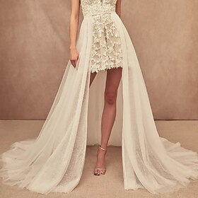 Shiny-style wedding dress Beach Wedding with a chapel train of 50cm-80cm, A-line, separates top and bottom, tulle, outer skirt in solid color, 2025 bridal gown