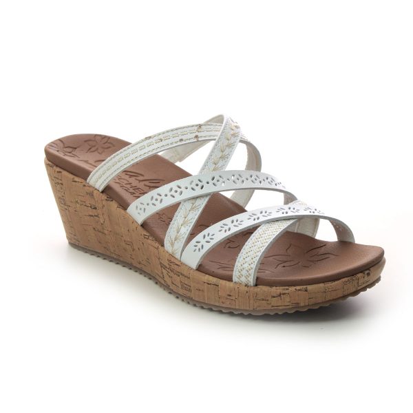 Skechers Beverlee Tiger Posse WHT White Womens Wedge Sandals 31714 in a Plain Man-made in Size 7