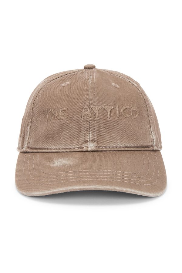 THE ATTICO Cap in Brown - Brown. Size L/XL (also in ).