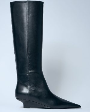 TOTEME Sharp Knee-high Leather Boots - Woman Boots Black Eu - 39