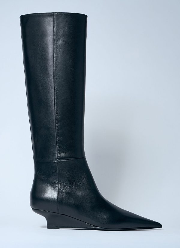 TOTEME Sharp Knee-high Leather Boots - Woman Boots Black Eu - 39