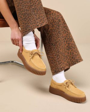 Torhill Bee Golden Tan Suede Leather Flatform Lace-Up Loafers