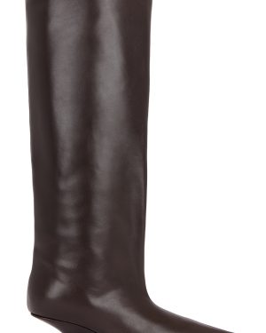 Toteme The Wedge Heel Boot in Bark - Chocolate. Size 40 (also in ).