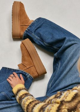 UGG Chestnut Classic Ultra-Mini Platform Boots - Brown UK 7 at Urban Outfitters