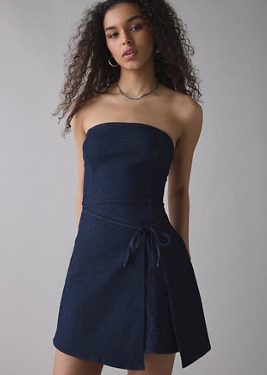 UO Paige Strapless Mini Dress - Rinsed Denim XS at Urban Outfitters