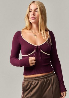 UO Scalloped Edge Knit Top - Red XL at Urban Outfitters